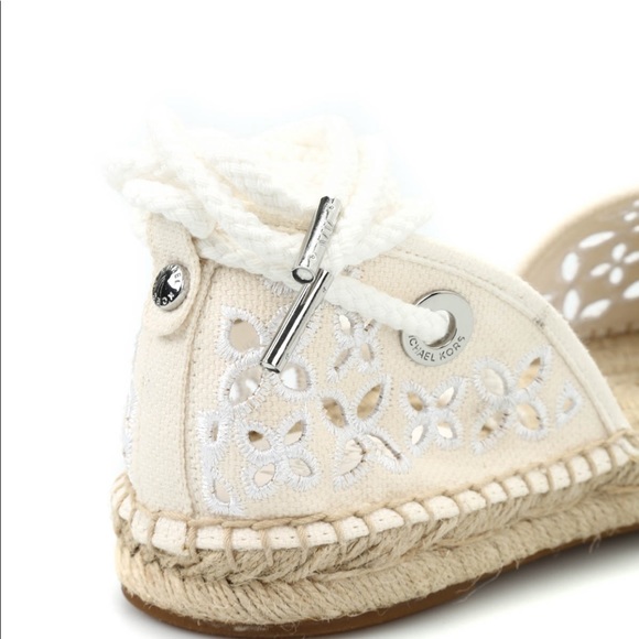 Micheal Kors Darci closed toe espadrilles - Picture 8 of 9